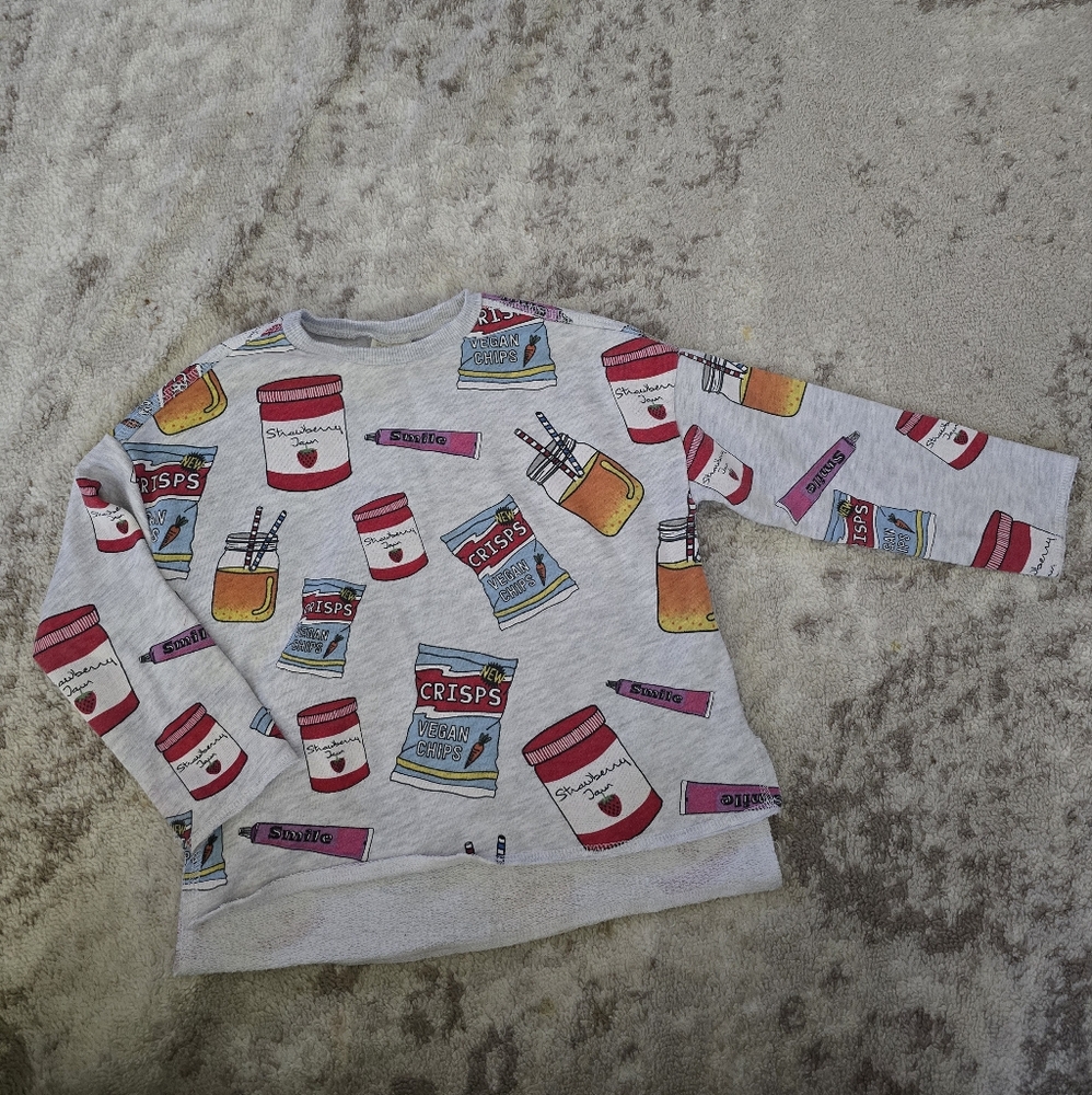 Zara Sweatshirt with Cute Snack Print